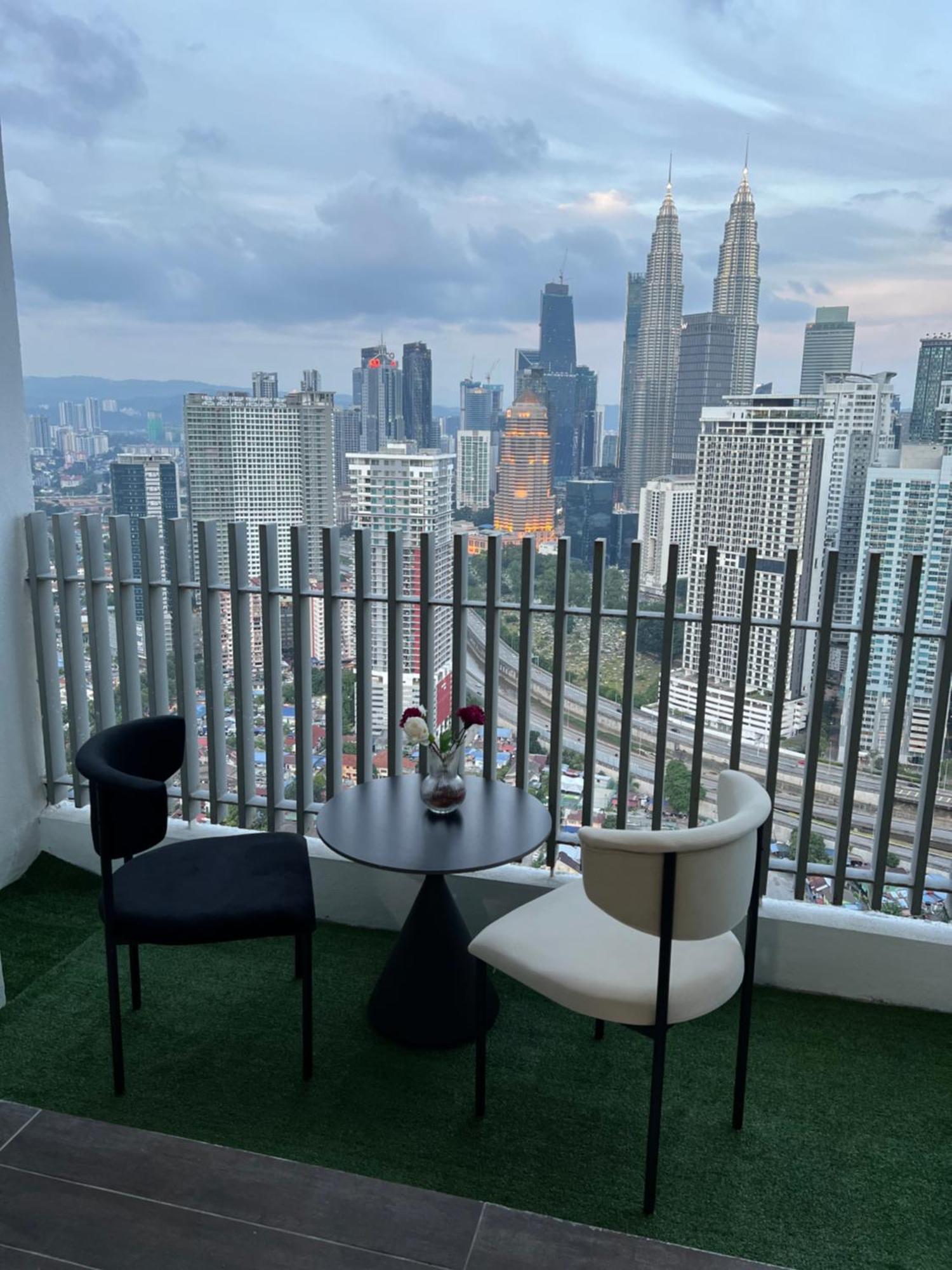Klcc The Luxe & Infinity Pool