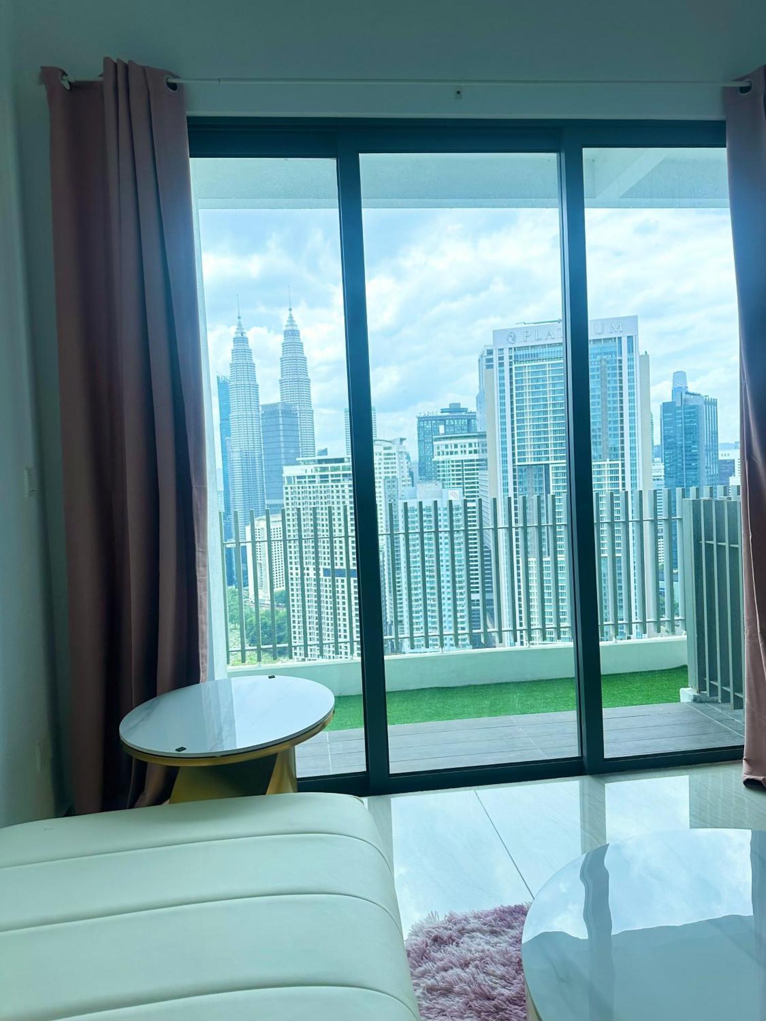 Klcc The Luxe & Infinity Pool