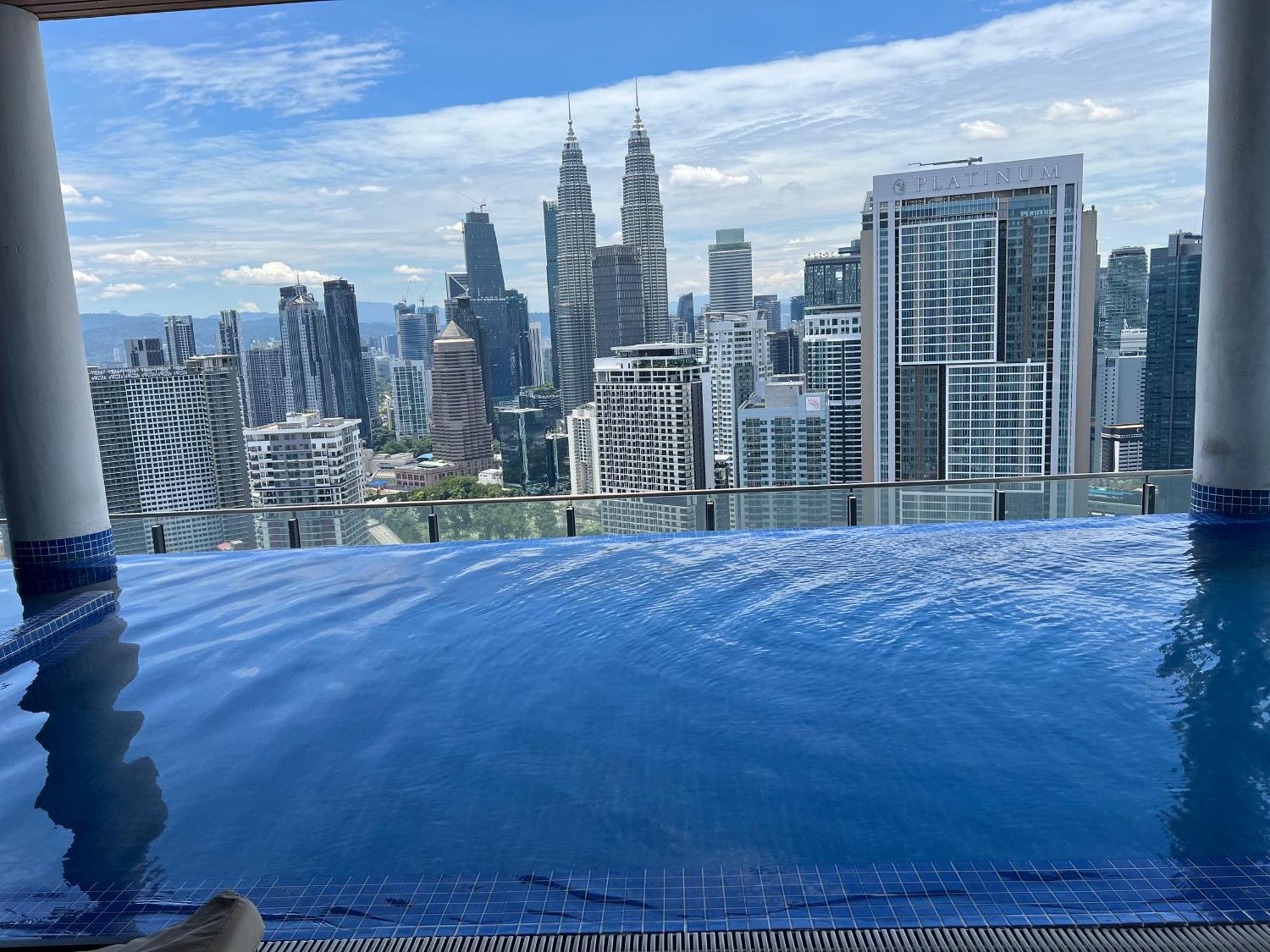 Klcc The Luxe & Infinity Pool Pangsapuri *